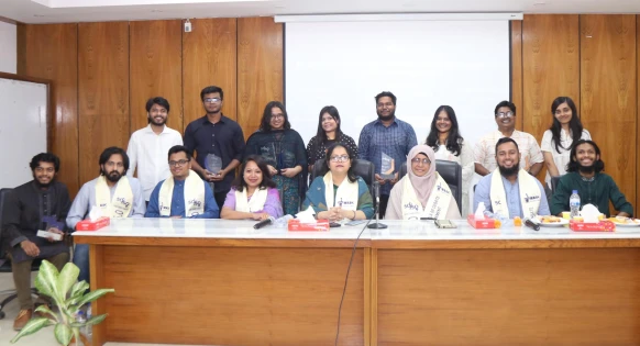 ঢাকা বিশ্ববিদ্যালয়ে জাতীয় ব্রিটিশ পার্লামেন্টারি বিতর্ক প্রতিযোগিতা সমাপ্ত